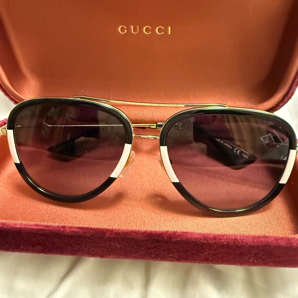 GUCCI AVIATOR SUNGLASSES SIGNATURE